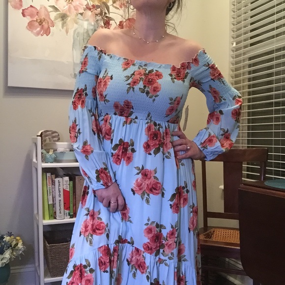 Altar'd State Dresses & Skirts - Alter’d State Floral off the Shoulder Dress NWT